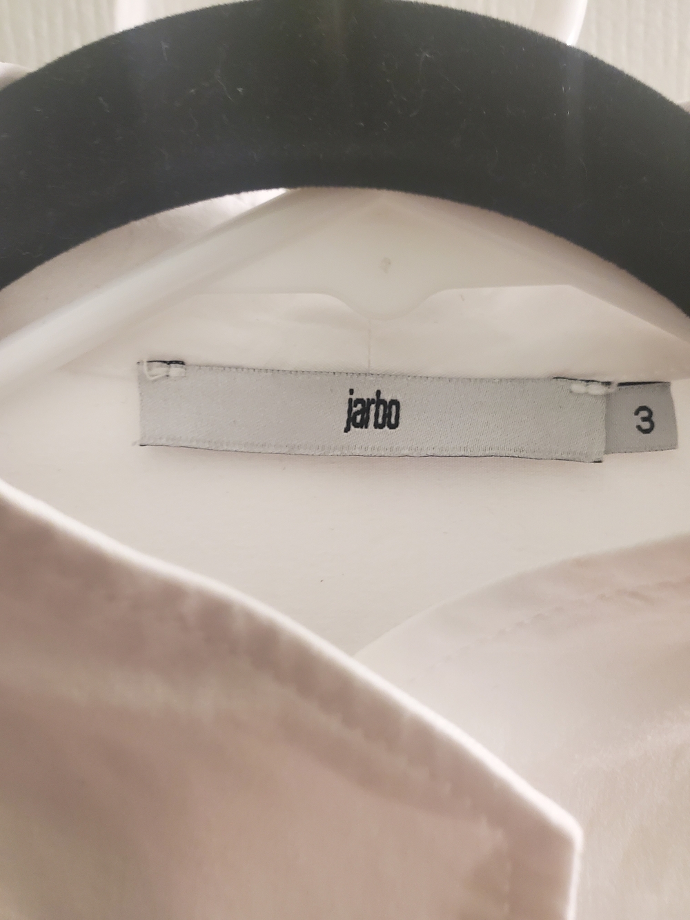 Jarbo WhiteWomen’s Blouse